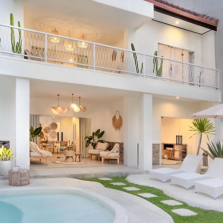 Casa De Lupe 5 Bedroom Villa In Kerobokan 塞米亚克 外观 照片