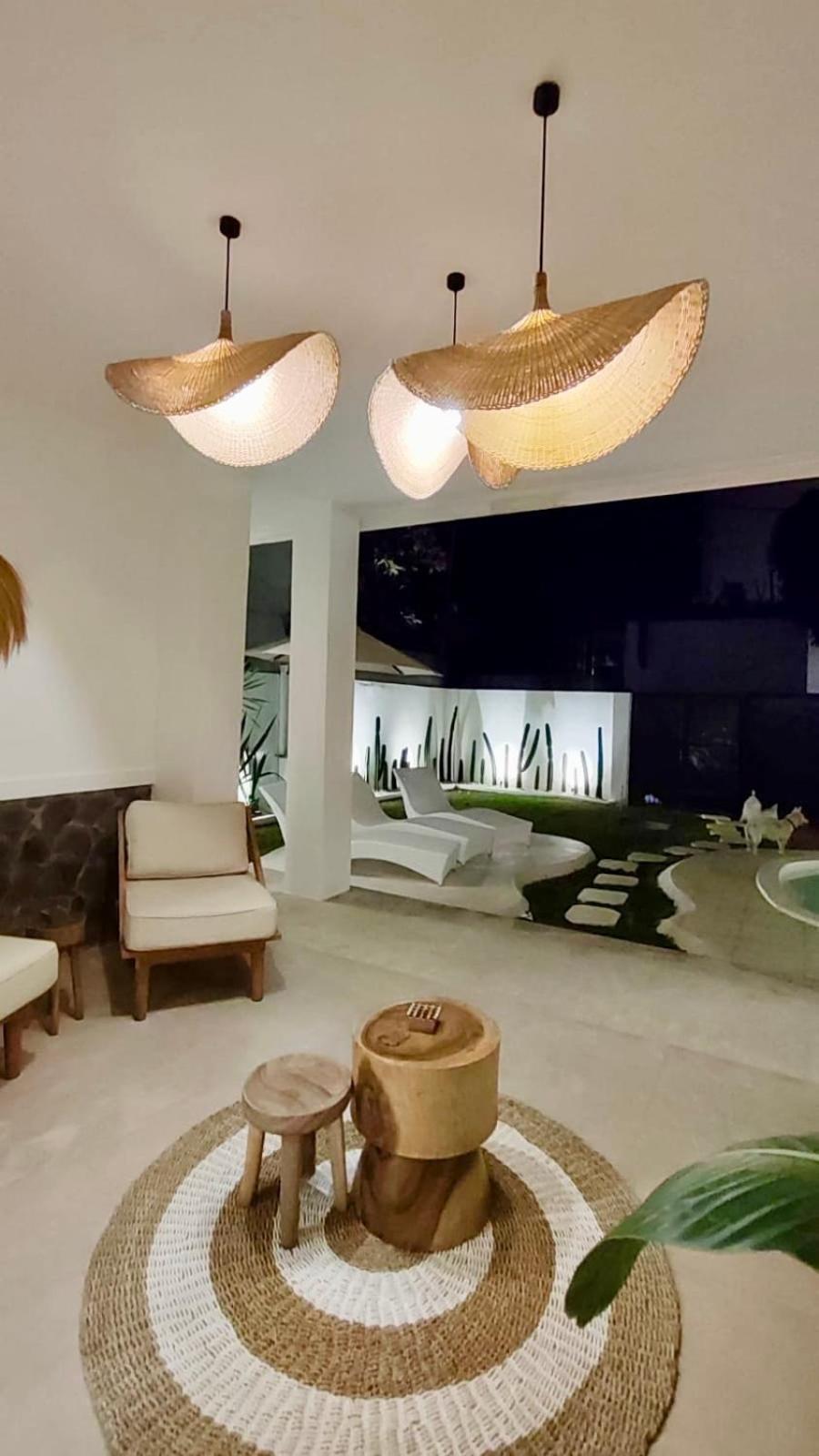 Casa De Lupe 5 Bedroom Villa In Kerobokan 塞米亚克 外观 照片