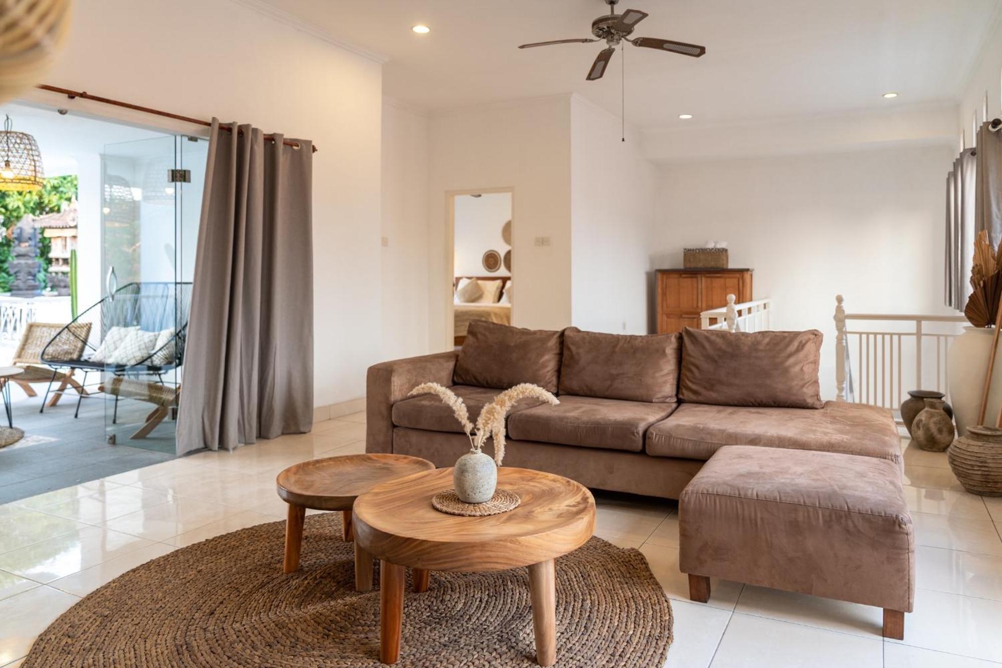 Casa De Lupe 5 Bedroom Villa In Kerobokan 塞米亚克 外观 照片