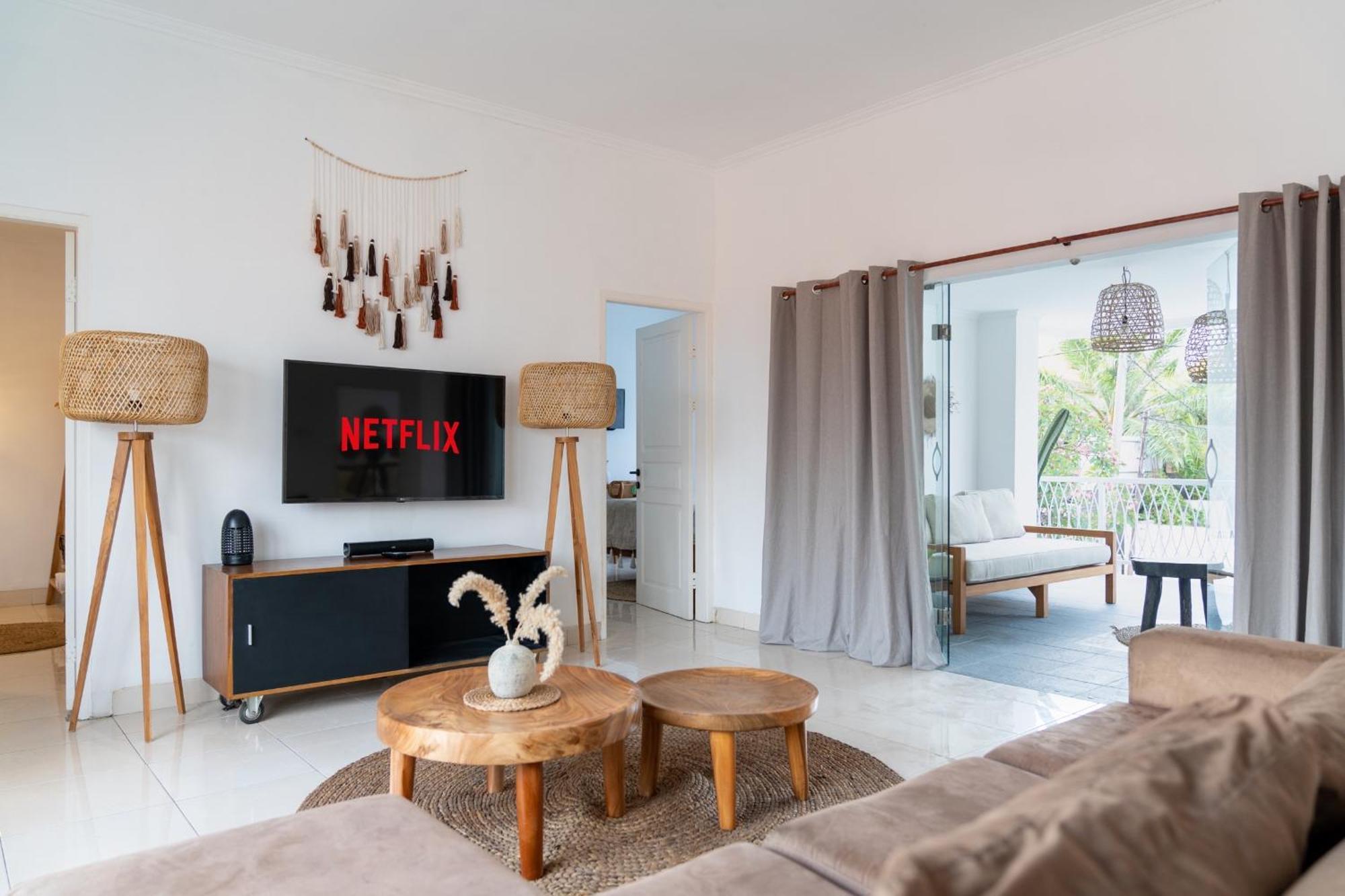 Casa De Lupe 5 Bedroom Villa In Kerobokan 塞米亚克 外观 照片